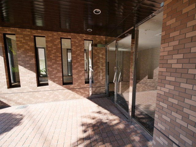 グレイス太宰府のエントランス|別号数タイプ