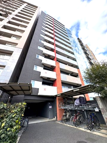 エステムプラザ市谷外濠公園の外観