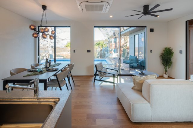 【居間・リビング】 | Vilike大室高原