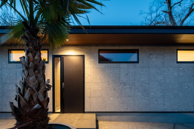 【外観】 | Vilike大室高原 | 夜の外観です