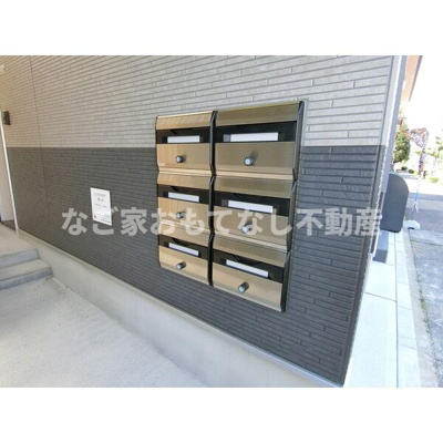 【エントランス】 | ランドスクエア須ケ口