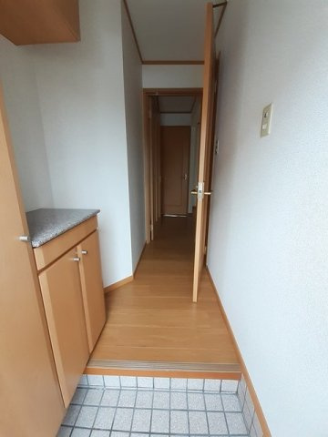 【玄関】 | ベルデュール　Ｃ