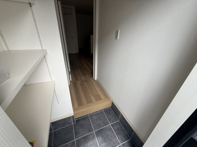 プチメゾン有井の玄関