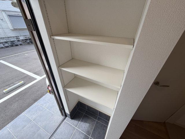 プチメゾン有井のエントランス