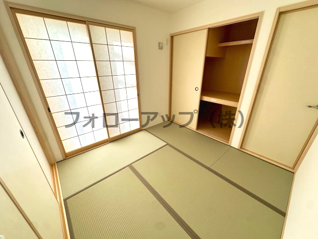 堺市西区浜寺諏訪森町東4号棟の和室|い草の香りが落ち着く素敵な和室です