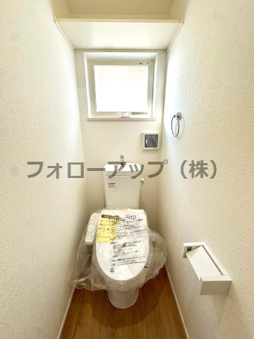 堺市西区浜寺諏訪森町東4号棟のトイレ|コンパクトで使いやすいトイレです