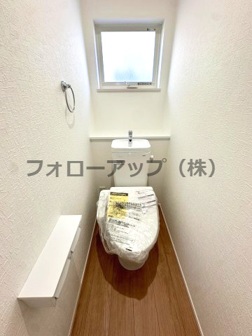 堺市西区浜寺諏訪森町東4号棟のトイレ|コンパクトで使いやすいトイレです