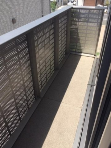 生成のバルコニー