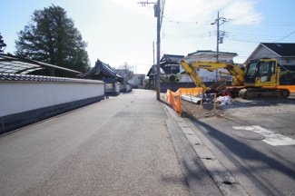 【前面道路含む現地写真】