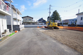 【前面道路含む現地写真】 | 【仲介手数料無料！！】日野市石田　建築条件なし売地（全4区画）B区画 3880万円