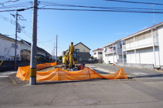 【前面道路含む現地写真】