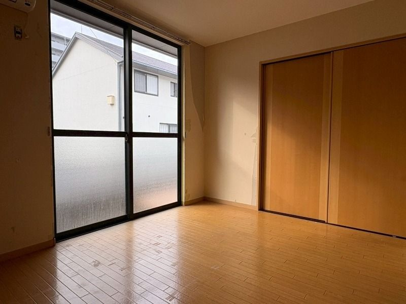 ユートピア今保B