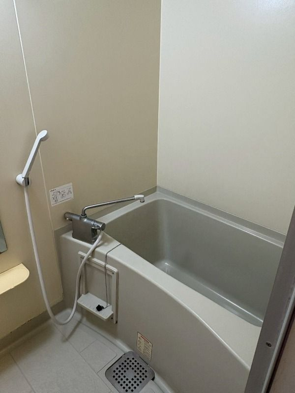 ユートピア今保B