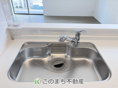 【設備】 | ハートフルタウン宇都宮市砥上町1110番　1号棟 | 大きなシンク付きで、洗い物も楽々できます。
