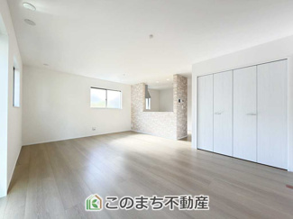 【居間・リビング】 | ハートフルタウン宇都宮市砥上町1110番　1号棟 | 南向きで陽当たりの良い洋室♪風通しもよく快適です☆
