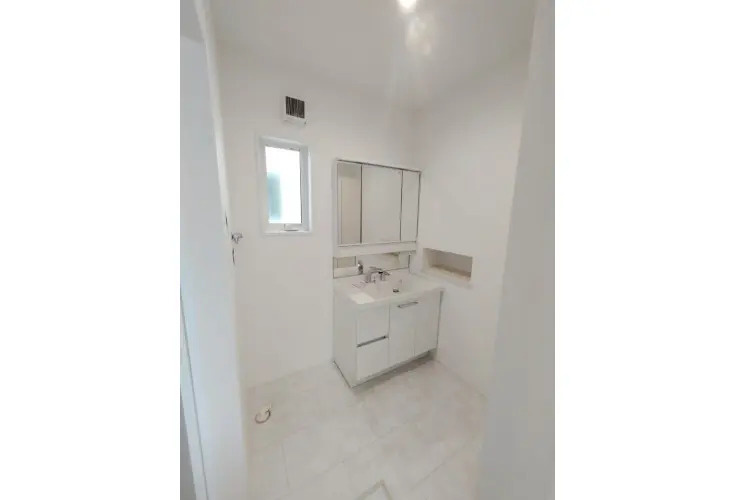 新築戸建　真亀3丁目の独立洗面台