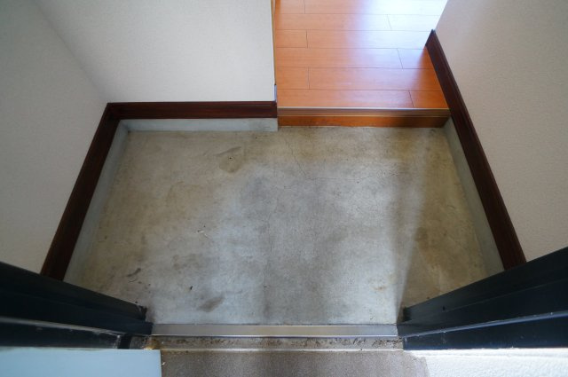 マイホーム新の玄関