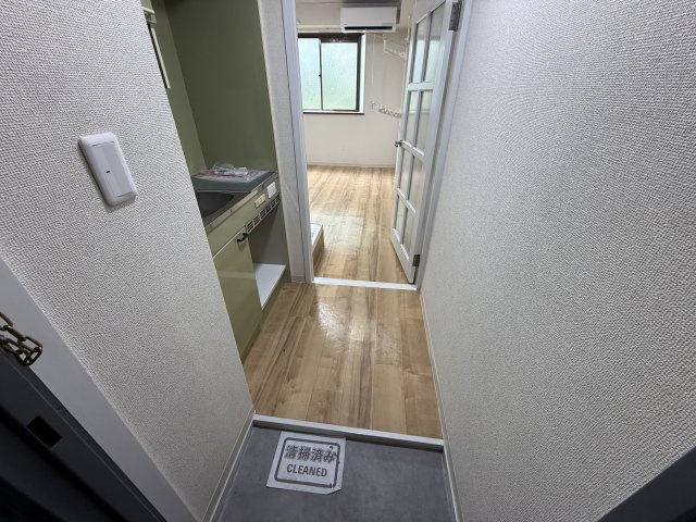 ロイヤル高田の玄関