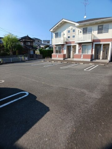 サウス　ヒルズ　Ⅰの駐車場