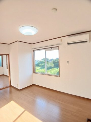 ロイヤルパレス村松ⅡＢの内装