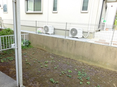 【庭】 | リヴェールKTS | 東向きの専用庭です！お庭でゆったり過ごしたり、ガーデニングなども楽しめますね♪