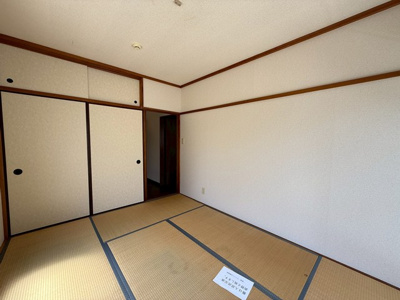 【洋室】 | リヴェールKTS | 2階・東向き洋室6帖☆子供部屋や書斎・寝室など多用途に使えそうなお部屋です♪
