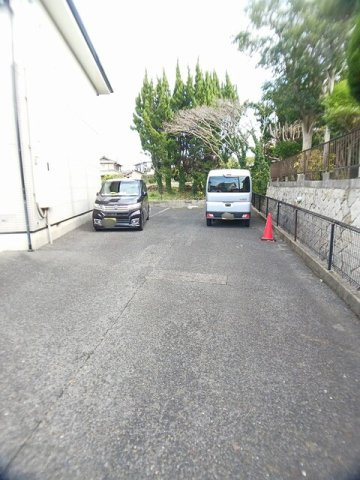 ハイツＦＬＯＷＥＲの駐車場