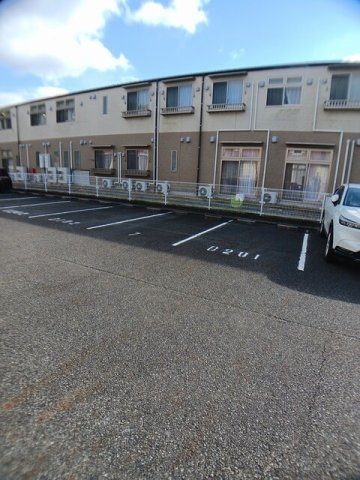 エスポワールＤの駐車場