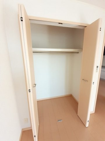 宇部市大字西岐波のアパートの収納