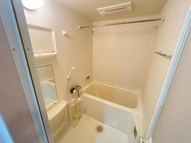 メゾン花水木の浴室|バス