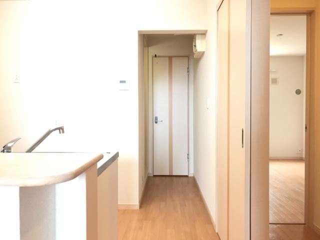 グランダー江頭の内装|廊下