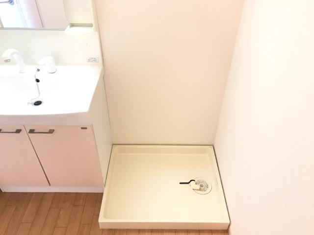 グランダー江頭のその他|洗濯機置場