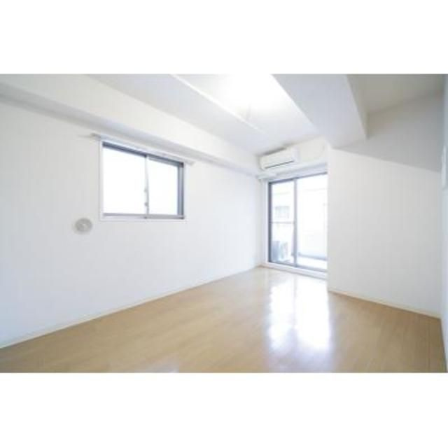 ＩＨ　ＳＴＯＲＹ　南長崎の居間・リビング