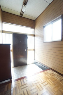 【玄関】 | 穴川貸家
