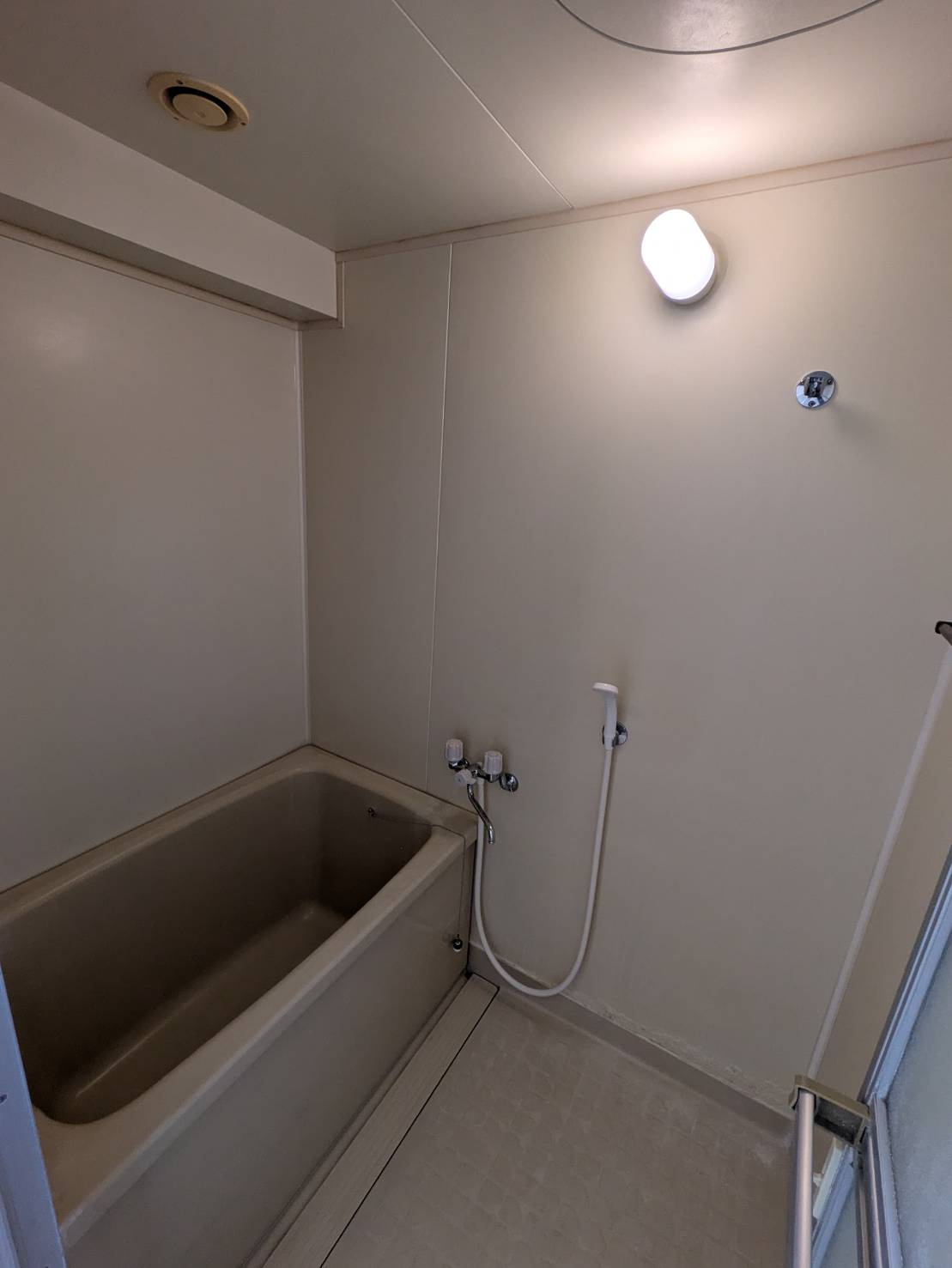 ラメール明石の浴室