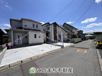 【前面道路含む現地写真】 | ハートフルタウン宇都宮市砥上町1110番　2号棟 | 前面道路含む現地写真