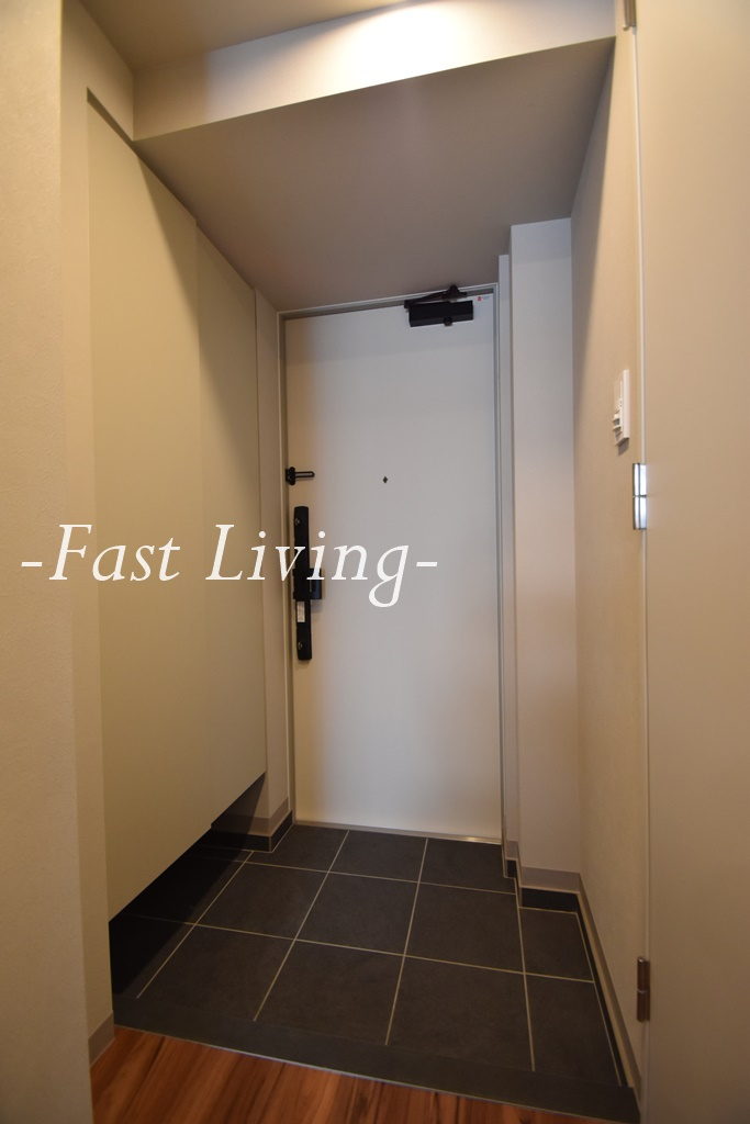 SYFORME WASEDAの玄関