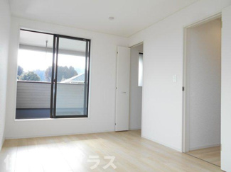 【洋室】 | 泉崎村北平山新築一戸建て2棟 | ゆったりした洋室です