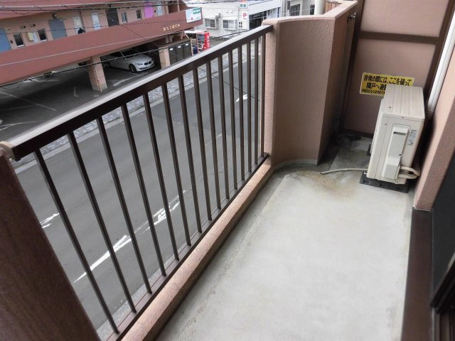 マンションHINO|写真は2階のバルコニーです