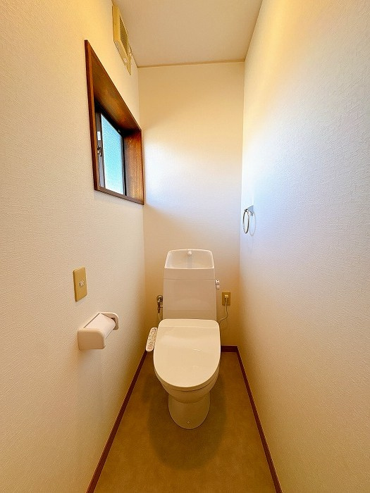 リフォーム中古戸建　各務原市那加雄飛ヶ丘町　平成8年築のトイレ