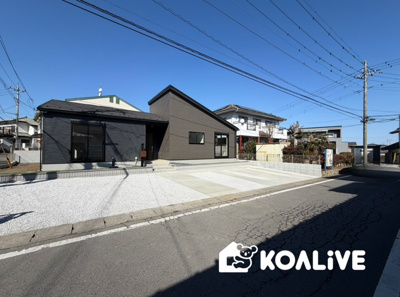 【外観】 | 高崎市八幡町　平屋　GRAFARE | 現地ご案内ツアー開催中！早朝やお仕事帰りのご見学にもすぐ対応致します！見学ご予約はコアライブまでお気軽にお問い合わせ下さい！