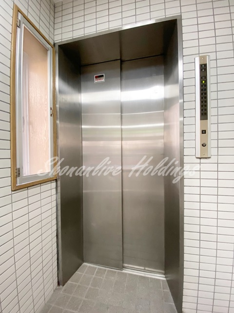 ノイエヨコスカ1番館のその他共用部分|エレベーター完備