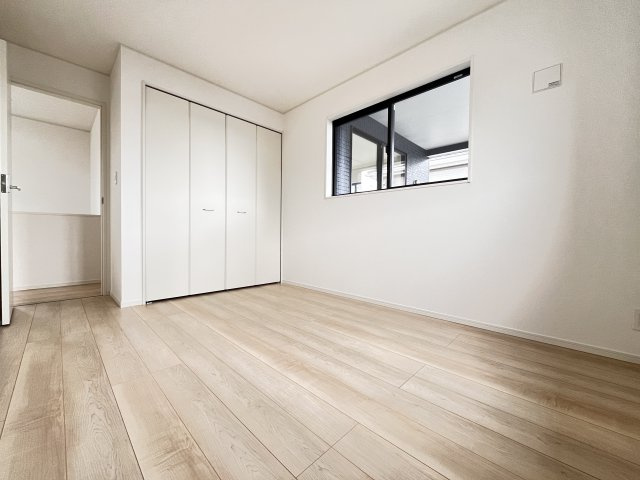 ●亀山市川合町第4 新築戸建 【全3棟】の洋室