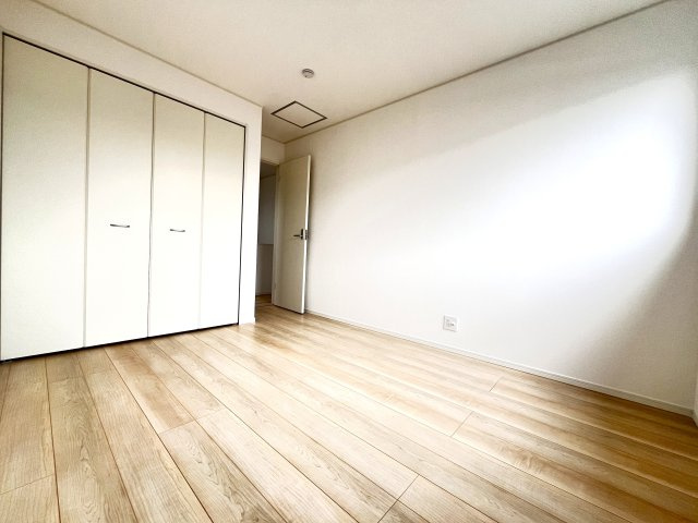 ●亀山市川合町第4 新築戸建 【全3棟】の洋室