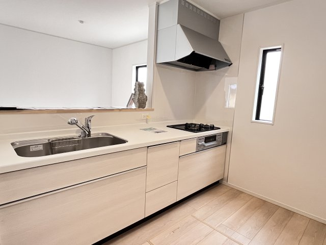 ●亀山市川合町第4 新築戸建 【全3棟】のキッチン