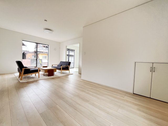 ●亀山市川合町第4 新築戸建 【全3棟】の居間・リビング