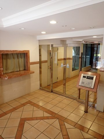 サンテミリオン小石川後楽園のエントランス