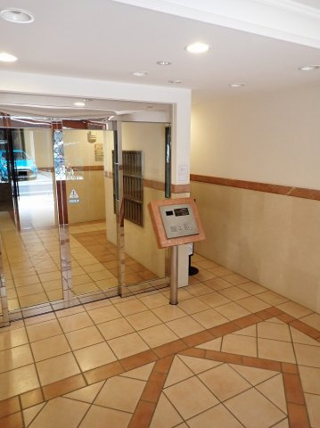 サンテミリオン小石川後楽園のエントランス