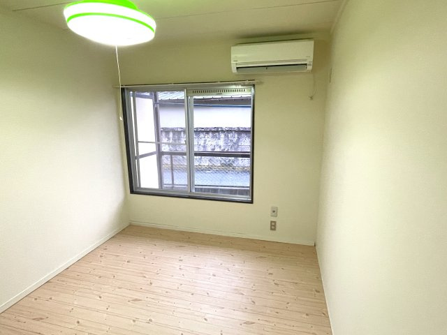 タマコーポ2号棟の居間・リビング