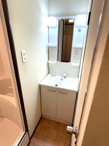 タマコーポ2号棟の洗面所